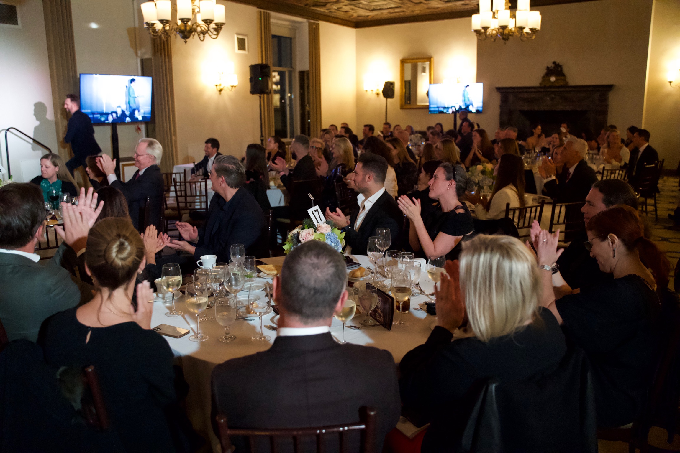 4F9CFDF6-F64B-4A97-92D9-58E706D2D891